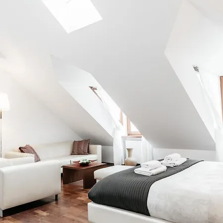 Penthouse Old Town By Loft Affair
